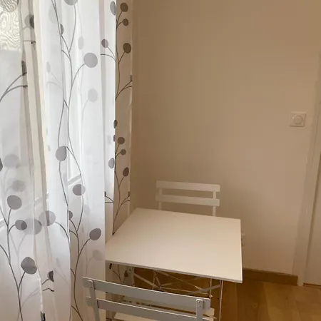 Cosy Studio, Lit Double Le Mans Room photo