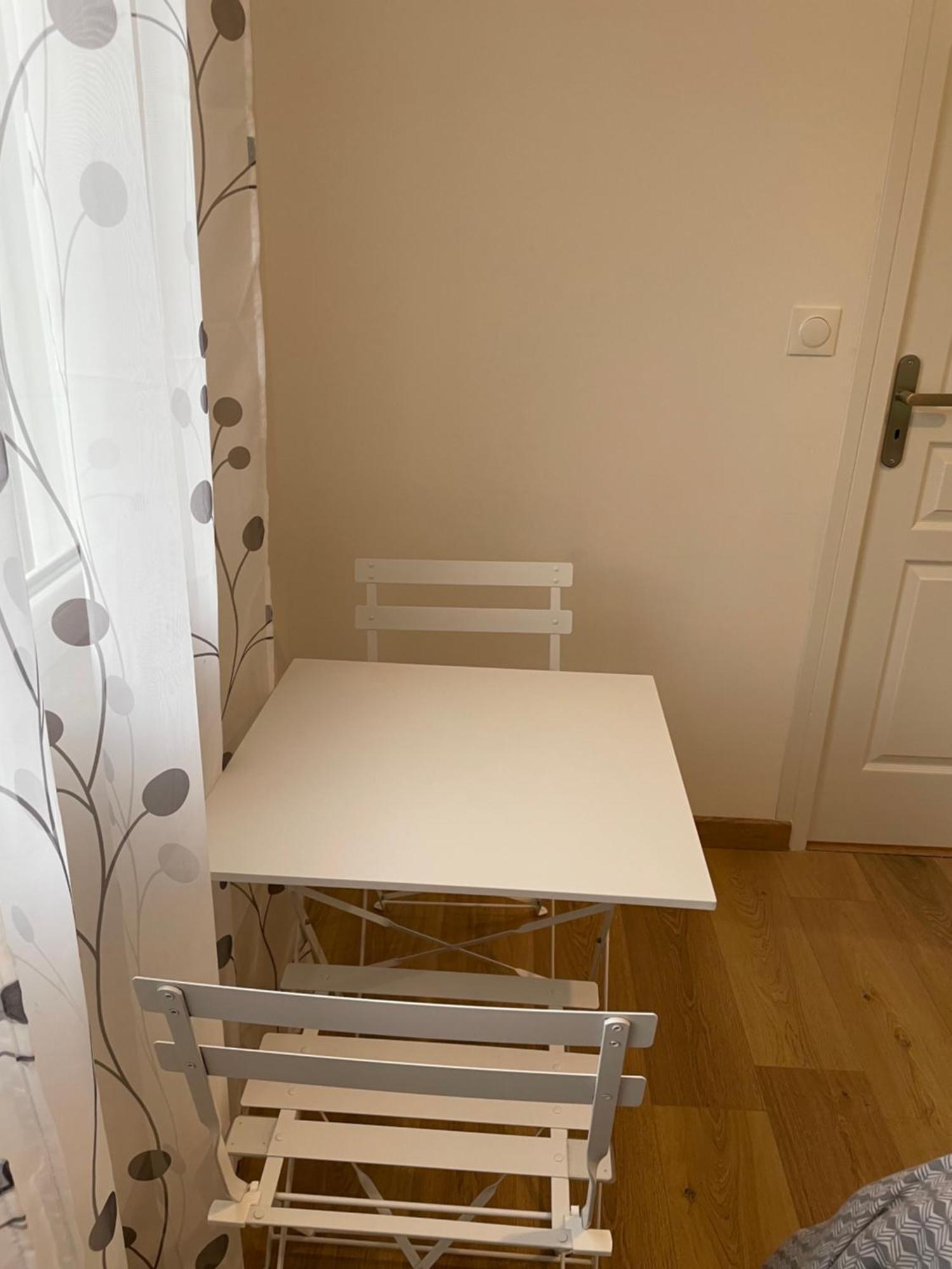 Cosy Studio, Lit Double Homestay Le Mans