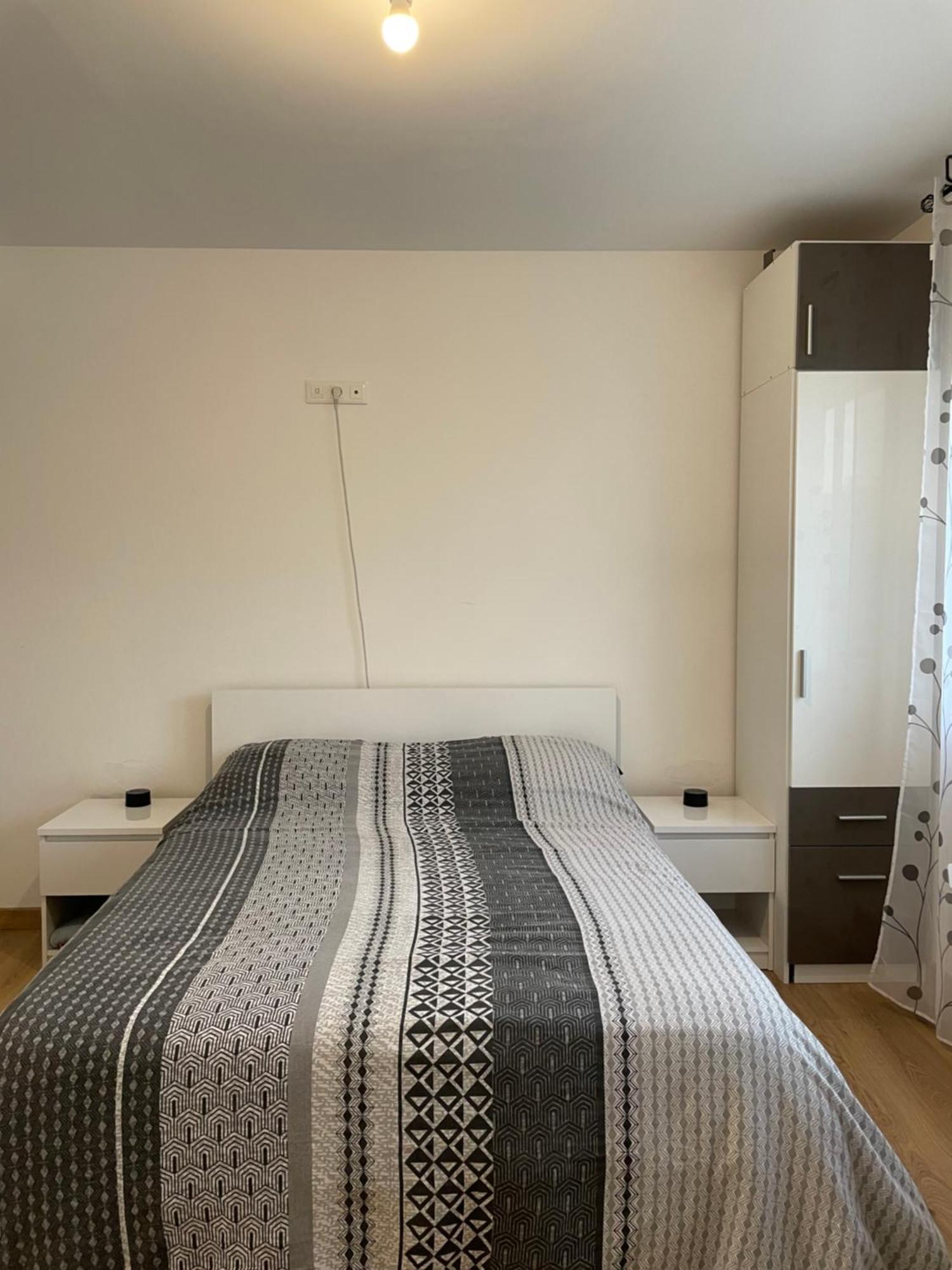 Cosy Studio, Lit Double Homestay